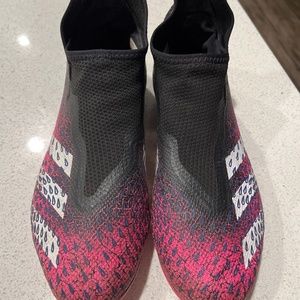 Adidas predator freak .3 laceless soccer cleats